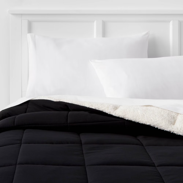 Full/Queen Faux Shearling Washed Microfiber Reversible Comforter Black - 191908832906