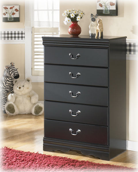 Huey Vineyard Five Drawer Chest