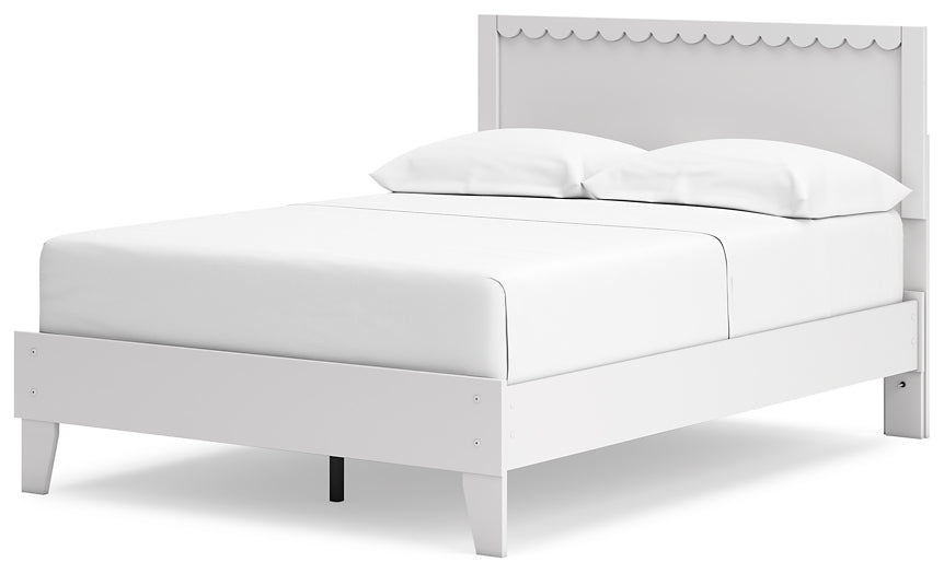 Ashley Express - Hallityn Full Panel Platform Bed with Dresser